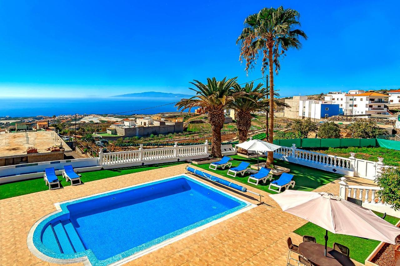 Los Menores Villa Raquel With Private Pool And Sea View מראה חיצוני תמונה